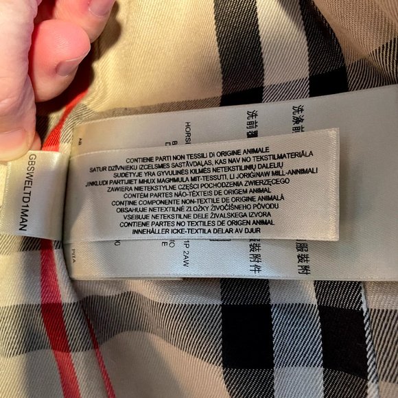 Burberry Trench Coat - Sandringham - Medium Length - Picture 3 of 13